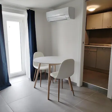 Apartment Terrazza Reale - 1 *